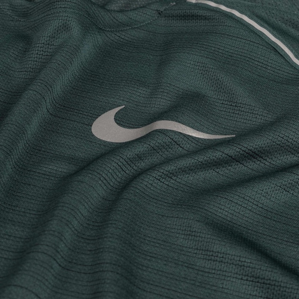 Nike Men’s Dri-Fit Miler Running Shirt AJ7565-338 - Picture 12 of 12